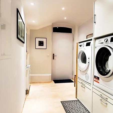 Komm - Zentral- Bahnhof- Congress Ccs- Parkplatz Apartmán Suhl