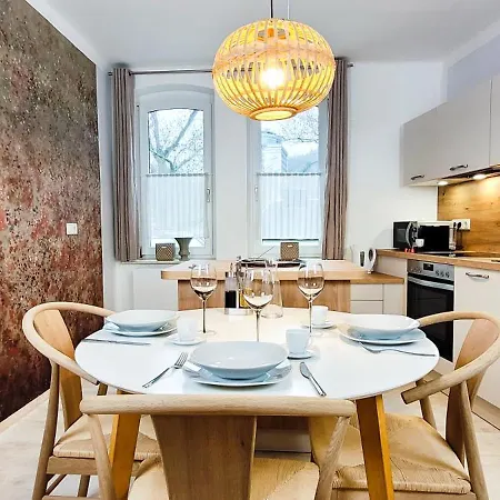 Apartment Komm - Zentral- Bahnhof- Congress Ccs- Parkplatz Suhl