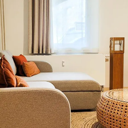 Komm - Zentral- Bahnhof- Congress Ccs- Parkplatz * Suhl