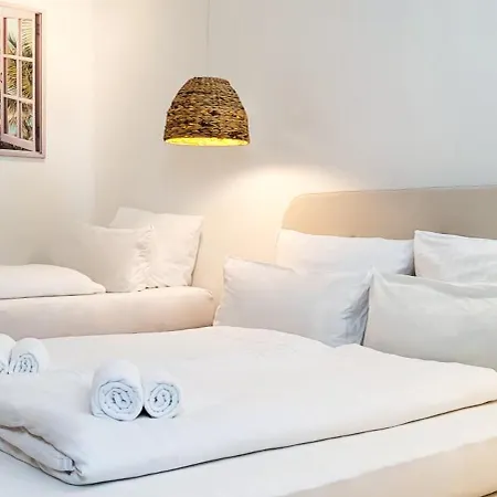 Daire Komm - Zentral- Bahnhof- Congress Ccs- Parkplatz