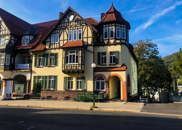 Komm - Zentral- Bahnhof- Congress Ccs- Parkplatz Daire Suhl