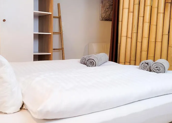 Daire Komm - Zentral- Bahnhof- Congress Ccs- Parkplatz