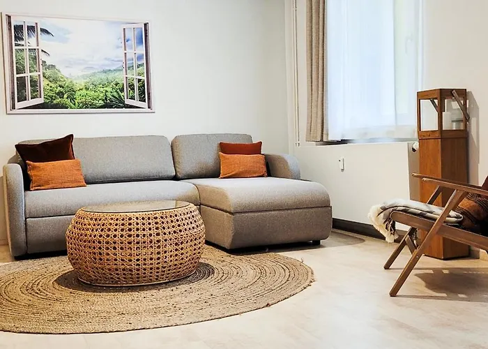 Daire Komm - Zentral- Bahnhof- Congress Ccs- Parkplatz Suhl