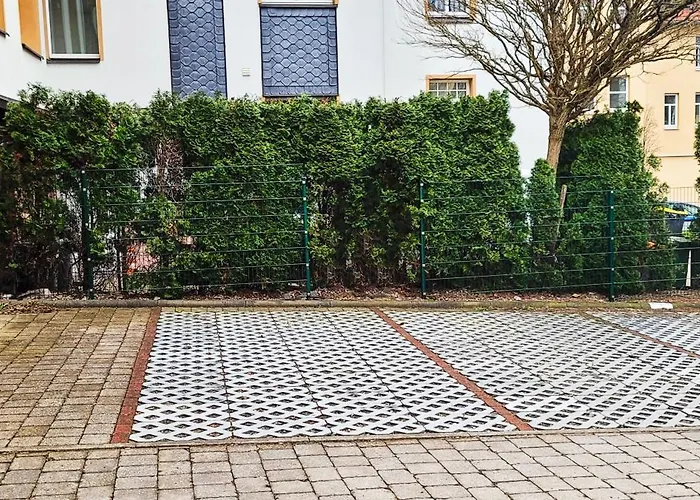 Komm - Zentral- Bahnhof- Congress Ccs- Parkplatz